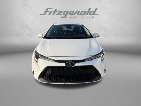 Used 2021 Toyota Corolla LE w/ Carpet Mat Package (TMS) FWD image 2