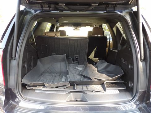 Used 2023 Chevrolet Tahoe Premier w/ Max Trailering Package AWD/4WD image 27