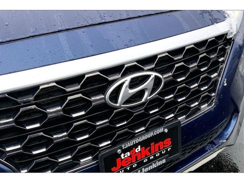 Used 2020 Hyundai Santa Fe SE image 30