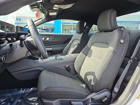 Used 2024 Ford Mustang Coupe RWD image 11
