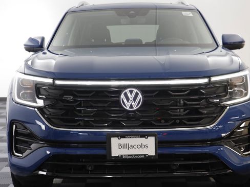 Used 2025 Volkswagen Atlas SEL Premium R-Line image 23
