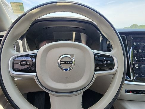 Used 2020 Volvo S60 T5 Momentum FWD image 12