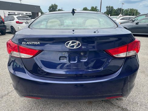 Used 2013 Hyundai Elantra GLS w/ Preferred Pkg FWD image 5