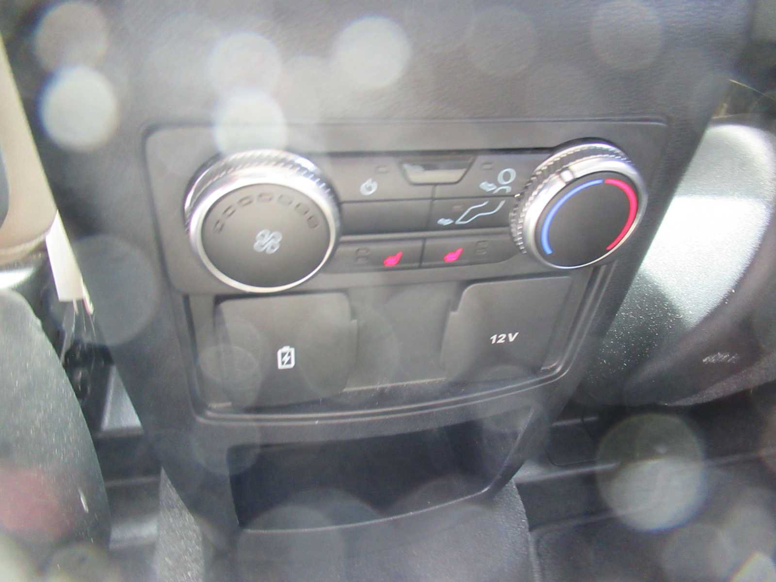 Used 2020 Ford Explorer XLT w/ Equipment Group 202A AWD/4WD image 19