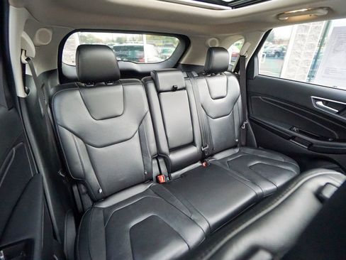 Used 2019 Ford Edge Titanium w/ Equipment Group 301A image 35