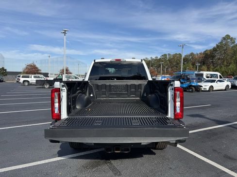 Used 2024 Ford F250 XLT image 7