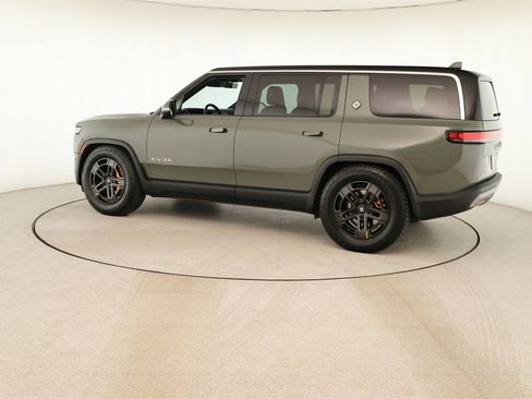 Used 2022 Rivian R1S Launch Edition image 3