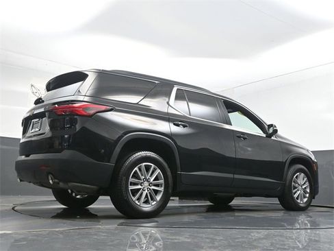 Used 2023 Chevrolet Traverse LT image 33