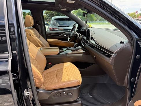 Used 2022 Cadillac Escalade ESV Sport w/ Touring Package AWD/4WD image 46