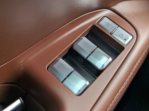 Certified 2025 Lincoln Navigator Reserve AWD/4WD image 26
