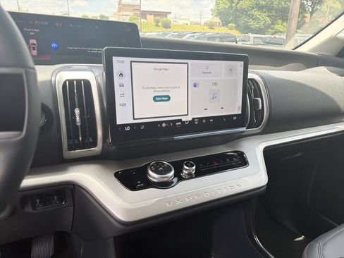 New 2026 Ford Expedition Active RWD image 28