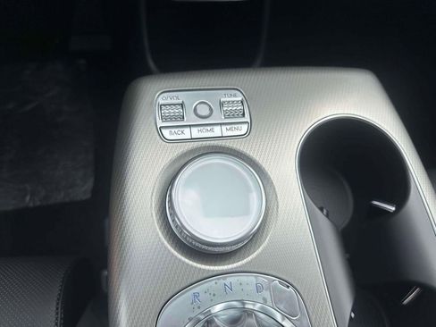 New 2025 Genesis GV60 Advanced image 28