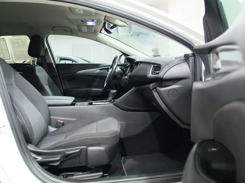 Used 2020 Buick Regal Preferred w/ Sights and Sounds Package AWD/4WD image 20
