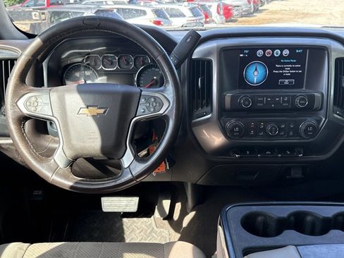 Used 2018 Chevrolet Silverado 1500 LT w/ All Star Edition AWD/4WD image 4