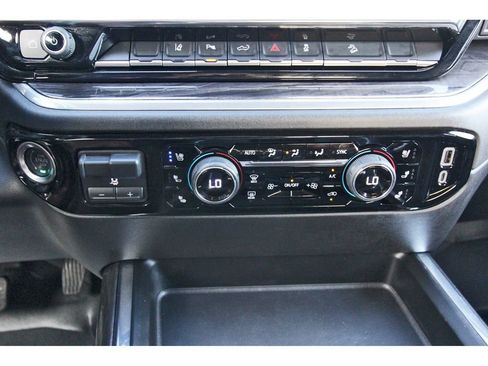Used 2025 Chevrolet Silverado 2500 LTZ w/ Trail Boss Package AWD/4WD image 27