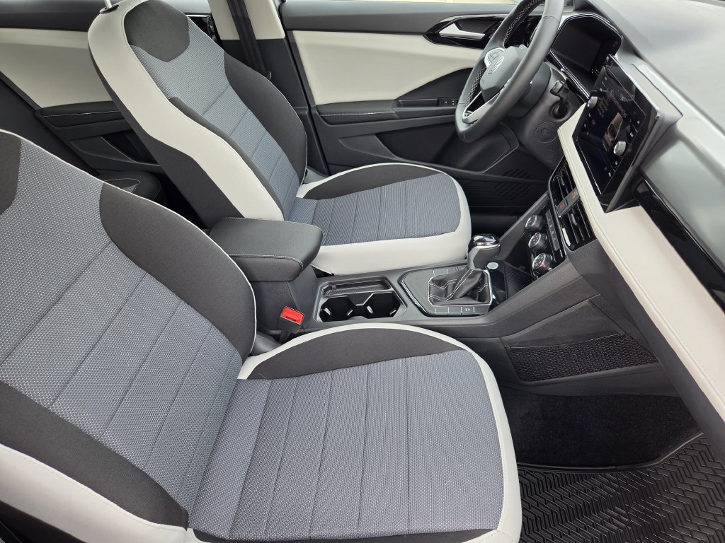 New 2027 Volkswagen Taos S FWD image 12
