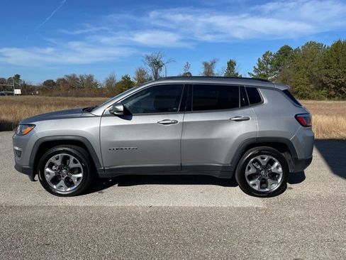 Used 2019 Jeep Compass Limited image 2