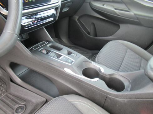 Used 2023 Chevrolet Bolt LT FWD image 16