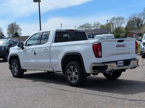 New 2026 GMC Sierra 1500 SLE AWD/4WD image 9