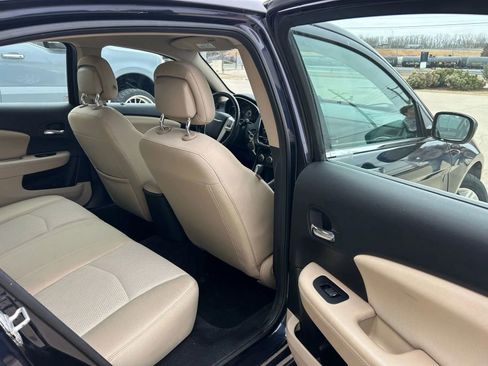 Used 2012 Chrysler 200 Touring w/ Cold Weather Group image 17