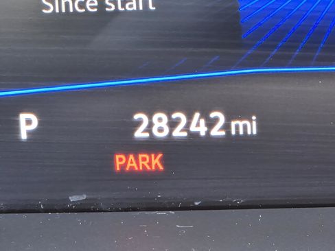 Used 2023 Volkswagen Tiguan SE image 20