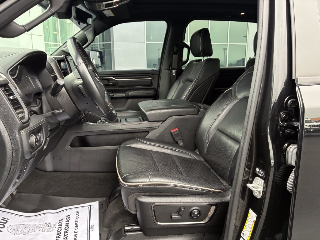 Used 2024 RAM 1500 Limited AWD/4WD image 11