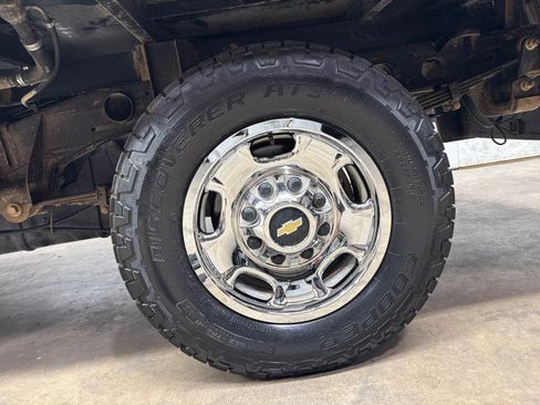 Used 2018 Chevrolet Silverado 2500 W/T w/ WT Convenience Package AWD/4WD image 39