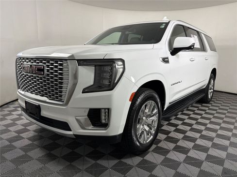 Certified 2024 GMC Yukon XL Denali RWD image 3