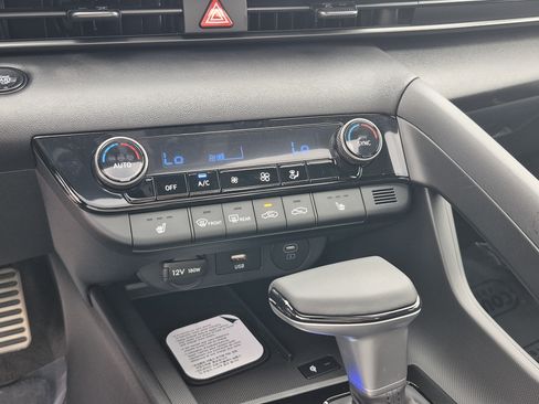 New 2026 Hyundai Elantra SEL Sport FWD image 25