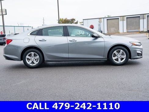 Used 2024 Chevrolet Malibu LT image 7