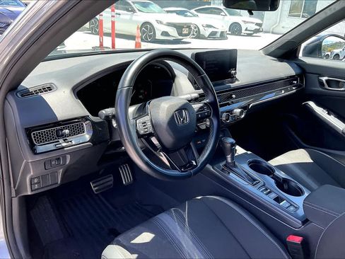 Used 2022 Honda Civic Sport image 2