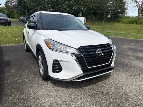 Used 2024 Nissan Kicks S FWD image 1
