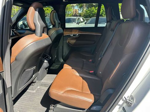 Used 2022 Volvo XC90 T6 Momentum w/ Advanced Package AWD/4WD image 14