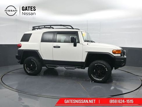 Used 2008 Toyota FJ Cruiser 4WD image 1