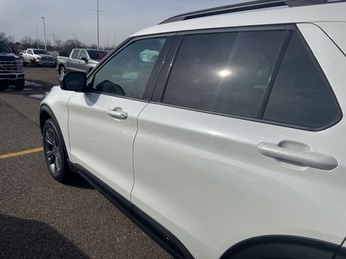 New 2026 Ford Explorer Active w/ Active Comfort Package image 23