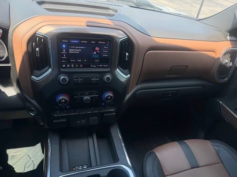 Used 2022 Chevrolet Silverado 3500 High Country AWD/4WD image 38