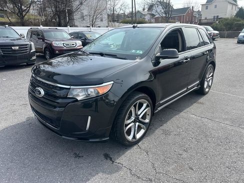 Used 2013 Ford Edge Sport w/ Driver Entry Pkg image 2