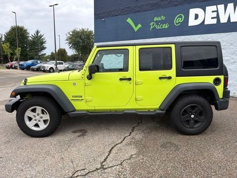 Used 2016 Jeep Wrangler Unlimited Sport w/ Quick Order Package 24S AWD/4WD image 2