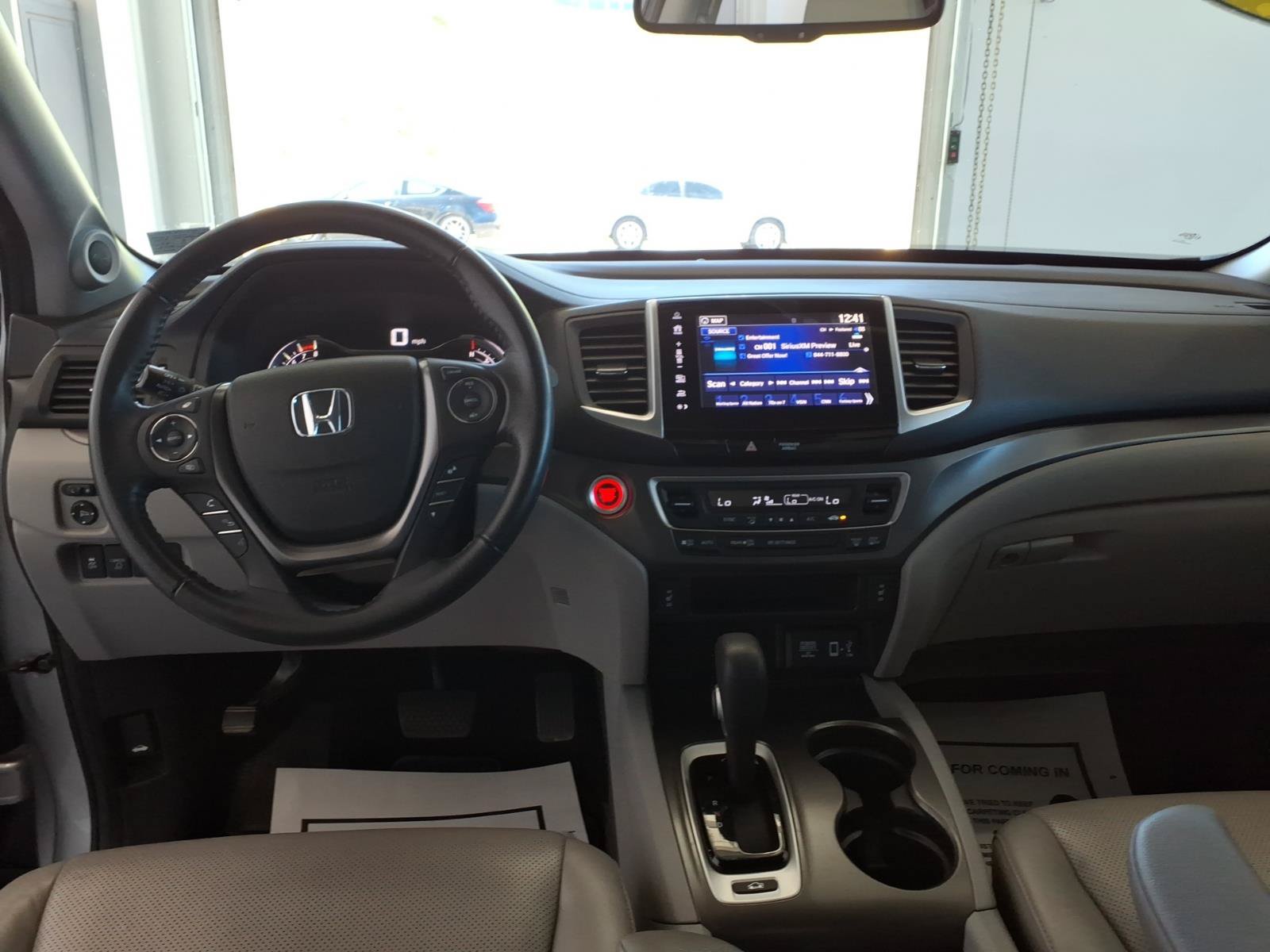 Used 2017 Honda Ridgeline RTL-T image 15