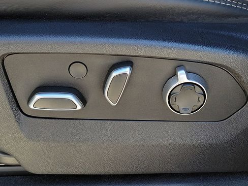 Used 2024 GMC Sierra 2500 Denali Ultimate image 13