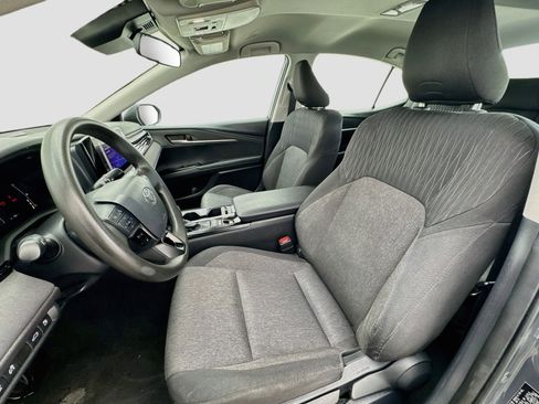 Used 2025 Toyota Camry LE FWD image 13