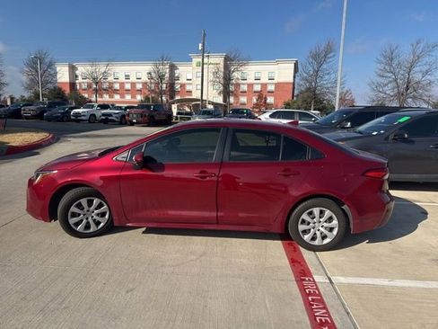 Certified 2022 Toyota Corolla LE w/ Carpet Mat Package (TMS) image 6