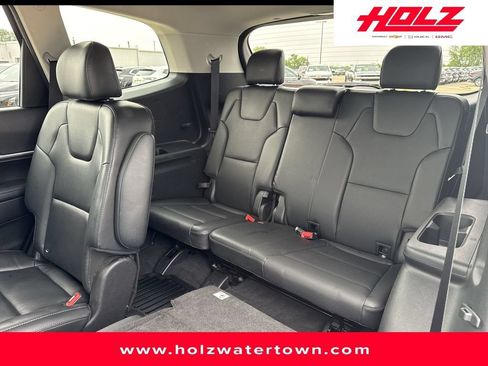 Used 2020 Kia Telluride S AWD/4WD image 23