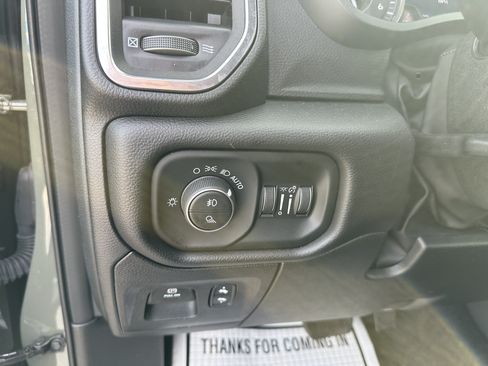 Used 2026 RAM 1500 Laramie AWD/4WD image 17