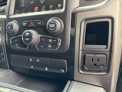 Used 2016 RAM 1500 Sport w/ Black Ram 1500 Sport Group image 33