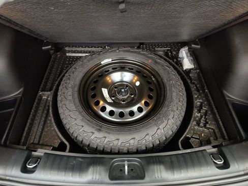 Used 2024 Jeep Compass Trailhawk image 20