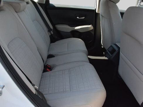 Used 2024 Honda HR-V LX image 17