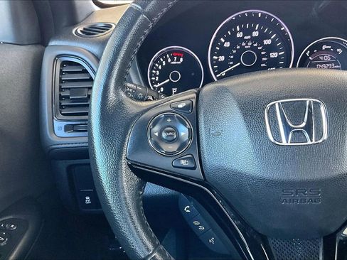 Used 2021 Honda HR-V Sport image 10