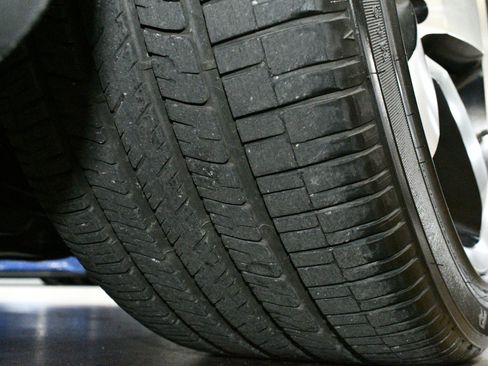 Used 2011 Dodge Challenger SRT8 w/ SRT Option Group II image 69