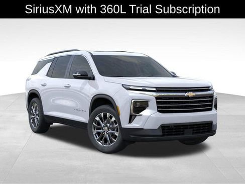 New 2026 Chevrolet Traverse LT w/ Sun and Wheel Package AWD/4WD image 8